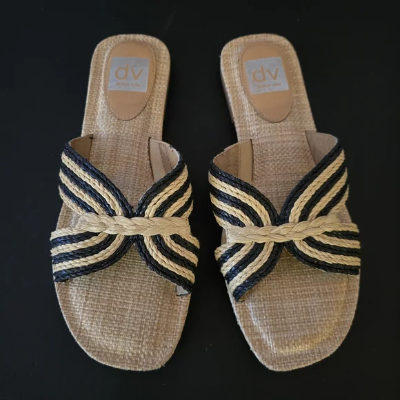 DV by Dolce Vita Tan and Black Sandals - Picture 1 of 4